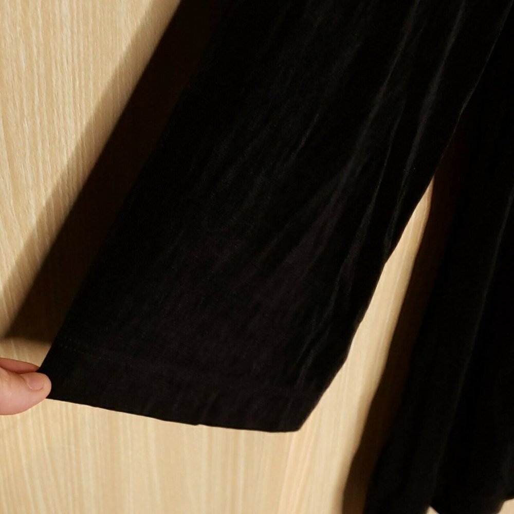 Chico's Travelers Womens Black Stretchy Top Geometric Neckline Large - Picture 4 of 6